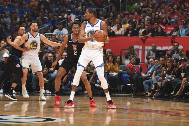 库里36分詹姆斯三双 美国男篮逆转胜塞尔维亚