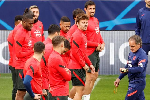 邮报：曼联有意大巴黎门德斯 曾随阿莫林联赛夺冠